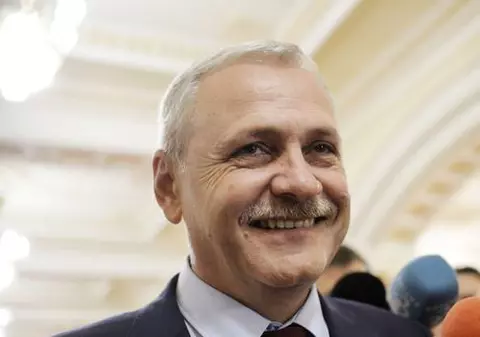 Singura imagine cu Liviu Dragnea fără mustață. Cum arăta liderul PSD | FOTO