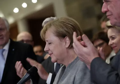 Angela Merkel susține că a obținut acorduri cu 14 țări pentru întoarcerea migranților. Ungaria neagă informația