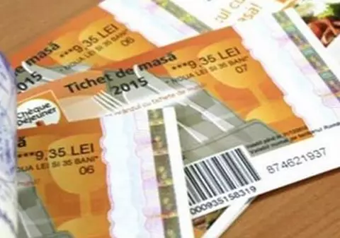 Bugetarii nu mai primesc tichete de masă începând cu 2018