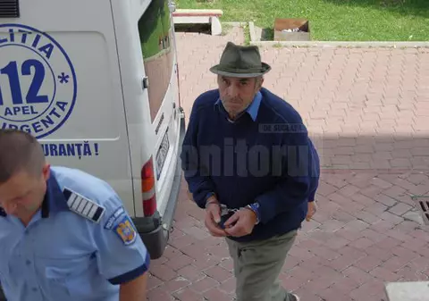 Un bărbat și-a ucis soția și a adormit lângă cadavrul ei. Crimă comisă după 46 de ani de căsnicie