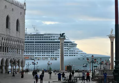 Veneția nu mai permite vaselor de croazieră să intre în oraș