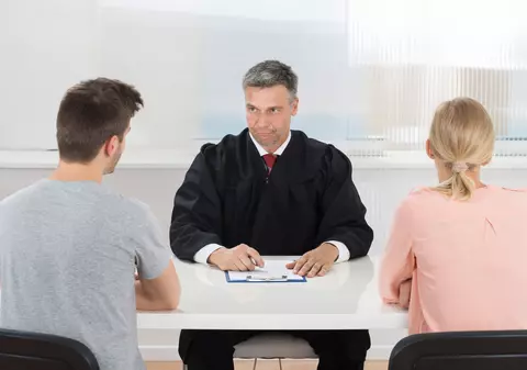 LIBERTATEA TE AJUTĂ: „Vreau să divorțez, dar nu mai știu unde locuiește soția”