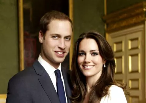 FOTO | Portretul de Crăciun al ducilor de Cambridge alături de cei doi copii ai lor