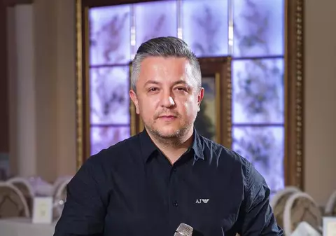 După multă vreme, un solist român se va afla în turneu în Australia. Gabi de la Oradea duce petrecerile noastre la Antipozi