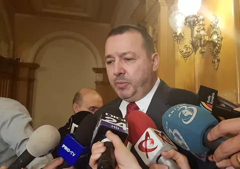 Rădulescu (PSD), mesaj către Tudose: ”Dacă în partid se hotărăşte într-un fel, trebuie să te supui. Nu-ţi convine, indiferent că eşti premier, îţi dai demisia şi pleci”