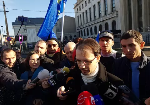 UPDATE. Premierul Tudose a discutat cu societatea civilă despre legile Justiției; S-a cerut demiterea ministrului Tudorel Toader