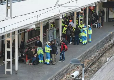 Grav accident feroviar în Spania. Sunt zeci de răniți