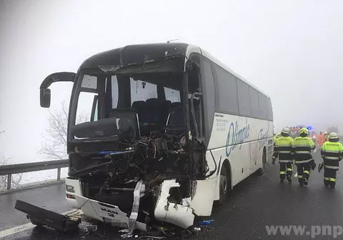 Nouă răniți în Germania într-un accident în care a fost implicat un autorcar românesc