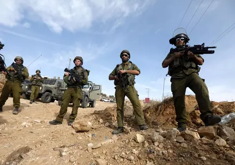 Israelul a atacat baze Hamas din Gaza după ce palestineni au lansat trei rachete vineri seara