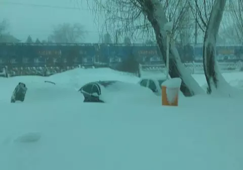 Cod galben de viscol în Argeș și alte patru județe. Vânt de peste 100 km/h