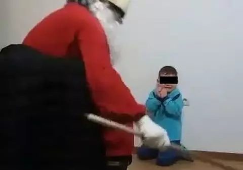 Anchetă deschisă în cazul copilului terorizat de mama sa cu ajutorul lui „Moș Nicolae”