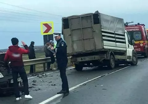 Miracol la Diosig, după ce o fetiță de un an și trei luni a murit într-un accident de mașină