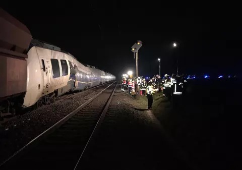 Accident feroviar în Germania. 50 de răniţi, după ce două trenuri s-au ciocnit