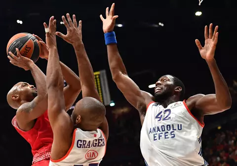 Cota zilei și avancronică pentru Besiktas vs Efes