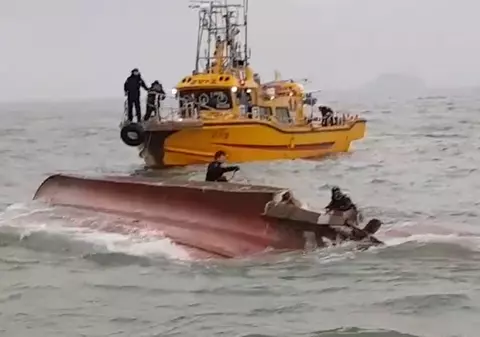 Accident naval în Coreea de Sud, soldat cu 13 morți