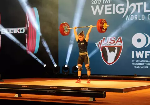 Loredana Toma a cucerit trei medalii de aur la Campionatele Mondiale de haltere pentru seniori / VIDEO