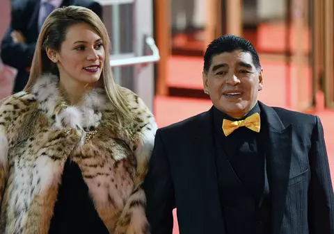 Ce a făcut iubita lui Maradona în public. A fost criticată dur | FOTO