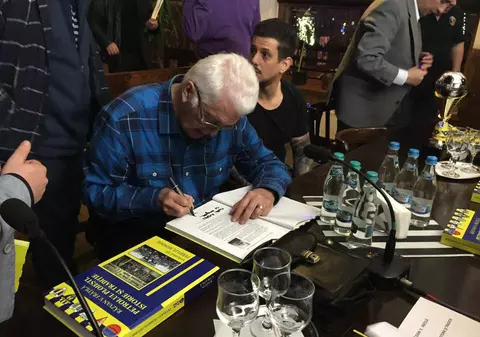 Petrolul Ploiești, în fața istoriei. S-a lansat al treilea volum despre echipa prahoveană / VIDEO