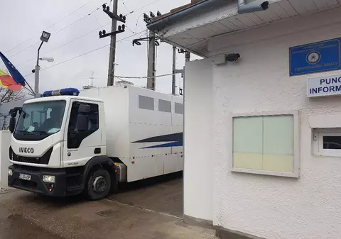 REPORTAJ / Angajații Penitenciarului Vaslui: ”Suntem într-o situație disperată” | FOTO