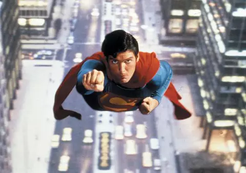 Ți-e dor de Christopher Reeve? Uită-te la băiatul lui, îi seamănă leit!