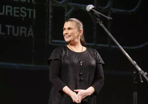 Momente de panică la Teatrul Odeon. Felicia Filip, la un pas să se prăbușească pe scenă