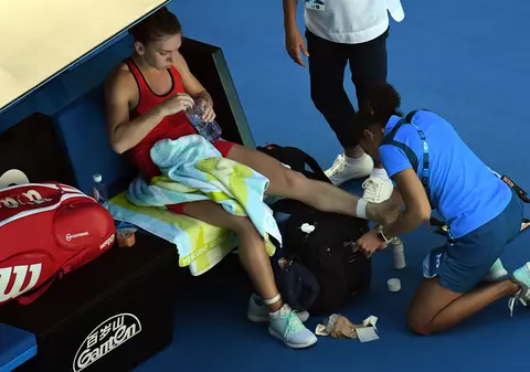 Ultimele detalii despre accidentarea Simonei Halep: ”RMN-ul nu a dezvăluit vreo ruptură, dar are încă dureri”. S-a antrenat azi