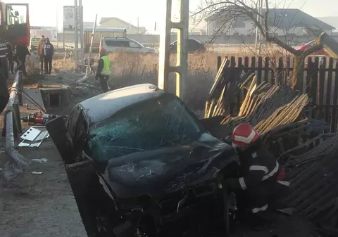 Tânăr cu piciorul amputat în urma unui accident