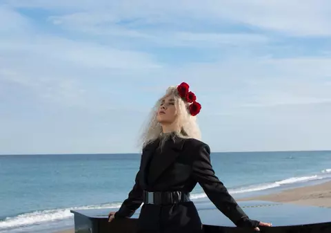 Adda, concert într-un picior de Revelion. Ce a pățit artista