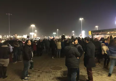 Incendiu într-un mall din Ploiești. Oamenii au fost evacuați de urgență