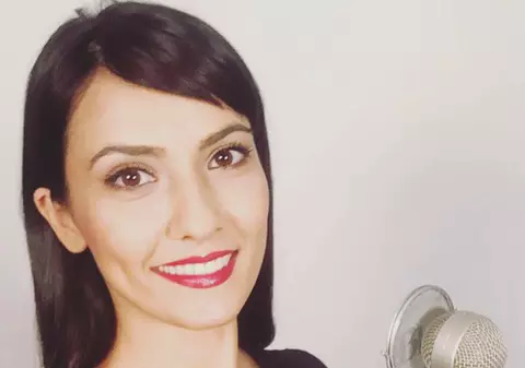 Alexandra Bădoi, fosta prezentatoare TV și concurentă la "Vocea României", a fost cerută în căsătorie. Cum arată inelul pe care l-a primit | FOTO