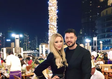 VIDEO/Bianca și Victor Slav au făcut Revelionul la un mall din Dubai. Ea s-a încâlțat în teneși!