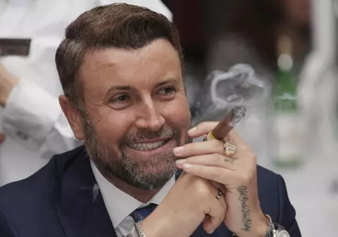 Cu cine a petrecut Cătălin Botezatu Revelionul. "Am împărțit camera cu cine s-a nimerit"