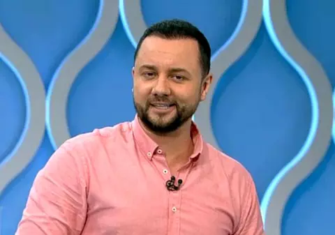 Din trecutul lui Cătălin Măruță. A stat cu muncitorii din construcții la Bobocica și împărțea pliante pe stradă ca să facă rost de bani