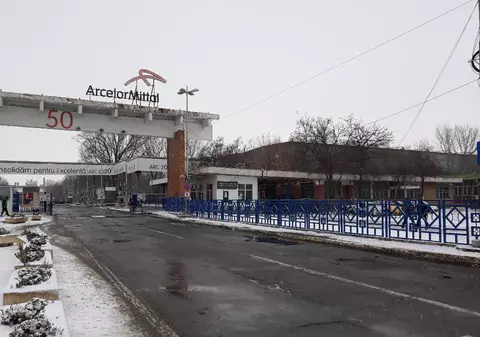 Noul contract colectiv de muncă la Combinatul ArcelorMittal Galaţi a fost în sfârșit semnat