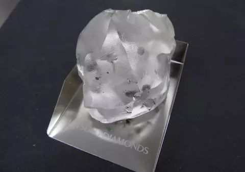 A fost descoperit al cincilea cel mai mare diamant din istorie. Valorează 40 de milioane de dolari