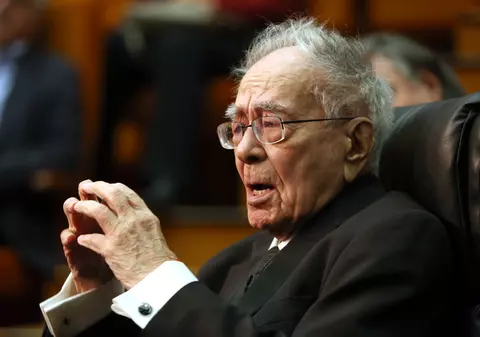 VIDEO | Mihai Șora, la aproape 102 ani: "De multe ori simt impulsul de a ieși în stradă, dar strada este goală, lumea a obosit"