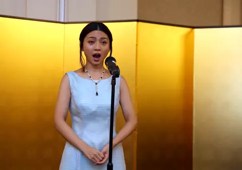 VIDEO EXCLUSIV/ Ato Kawara, japoneza care cântă perfect Imnul României!