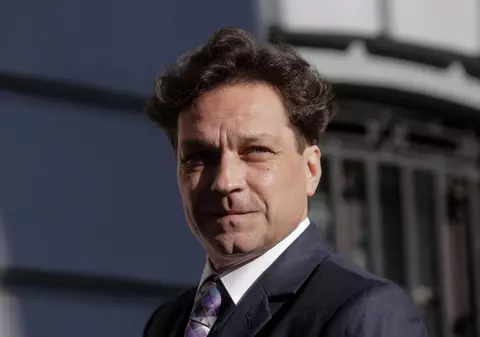 Cine este George Ivașcu, ministrul propus la Cultură: ”I-ar fi plăcut să se facă medic, mecanic de locomotivă sau poate pilot”