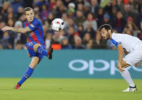 Albert Dalmau Martinez, la Sepsi OSK Sfântu Gheorghe. Fundașul spaniol s-a format la Barcelona