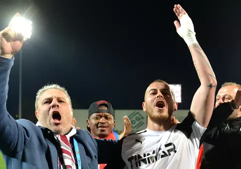 Șumudică are o ofertă de la Bursaspor. Îl vrea și pe Alibec alături de el
