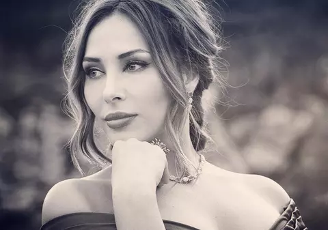 Iulia Vântur, nou proiect în India. Cum arată pe coperta noului single