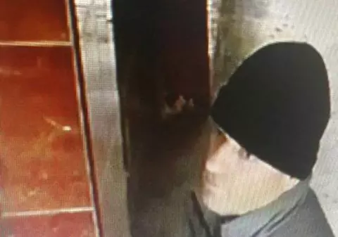 Momentul în care polițistul pedofil Eugen Stan putea fi dovedit că abuza copii! Bătut de tatăl și iubitul femeii căreia i-a băgat mână sub fustă