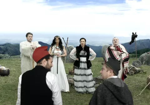 Începe sezonul 8 Românii au talent. Jurații și-au dat întâlnire în vârf de munte