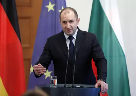 Percheziţii la sediul administraţiei prezidenţiale din Bulgaria. Un consilier şi un secretar ai preşedintelui au fost arestați