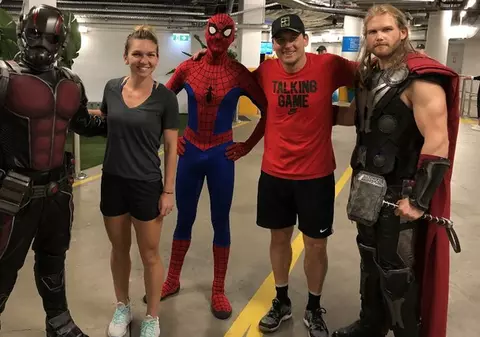 Simona Halep, printre vedete de cinema. Thor, Spiderman și Ant-Man, alături de Simo la Melbourne