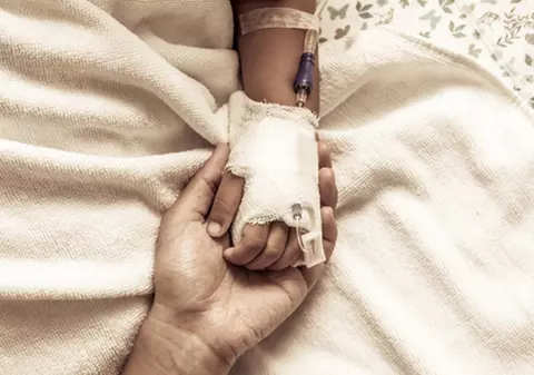 Rata supravieţuirii la bolnavii de cancer e în creștere, la nivel mondial