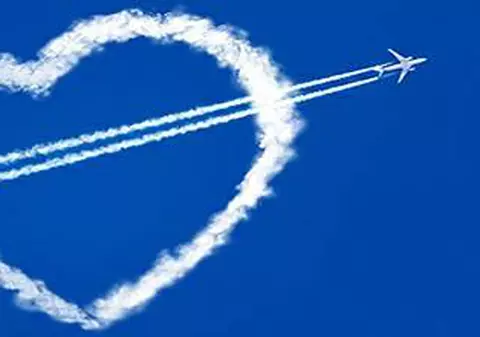 Oferta Tarom de Ziua Îndrăgostiților, în 2018. Prețurile pornesc de la 99 de euro