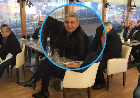 Tatăl Simonei Halep urmărește finala de la Australian Open la o cafenea / FOTO&VIDEO