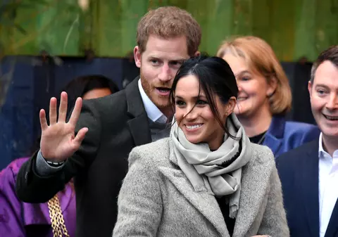 Meghan Markle și-a închis conturile de pe rețelele de socializare. Actrița americană și prințul Harry, în vizită la un post de radio