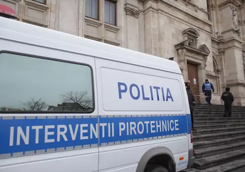Alertă cu bombă la Curtea de Apel. Poliția a evacuat instituția